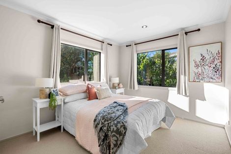 Photo of property in 22a Marvon Downs Avenue, Pakuranga Heights, Auckland, 2010