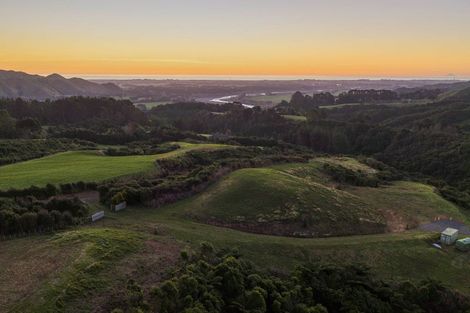 Photo of property in 141 Kaitawa Road, Hautere, Otaki, 5582
