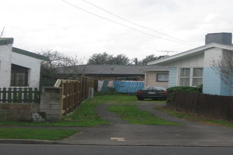 Photo of property in 2/6 Hunua Road, Papakura, 2110
