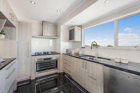 Photo of property in 4/11 Huapai Street, Onehunga, Auckland, 1061