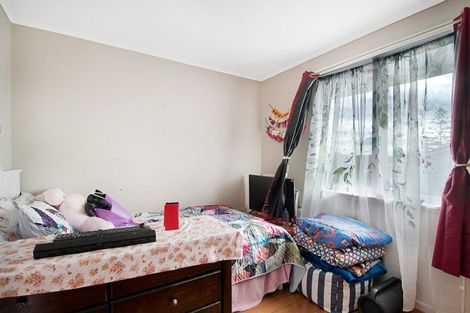 Photo of property in 18 Sherwood Avenue, Te Atatu South, Auckland, 0610