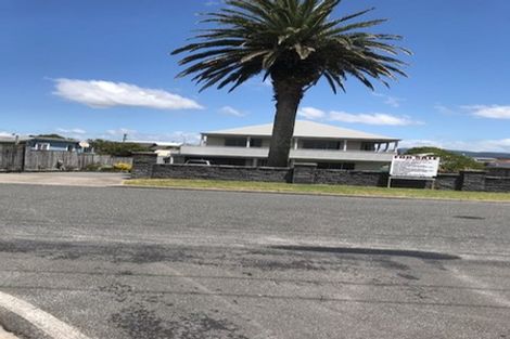 Photo of property in 106b Karewa Parade, Papamoa Beach, Papamoa, 3118