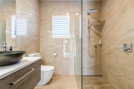 Photo of property in 33 Hackett Road, Jacks Point, Queenstown, 9371