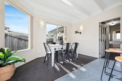 Photo of property in 15a Naenae Road, Naenae, Lower Hutt, 5011