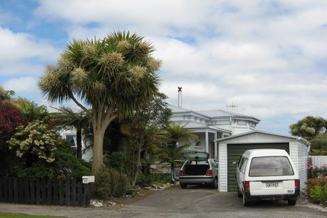 Photo of property in 110 Peel Street, Westport, 7825