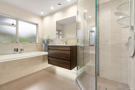 Photo of property in 5 Drysdale Place, Somerville, Auckland, 2014