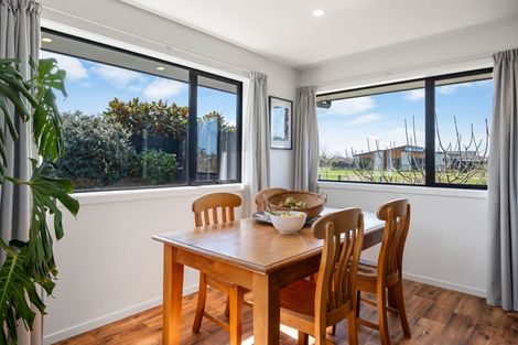 Photo of property in 18 Merino Street, Marshland, Christchurch, 8083