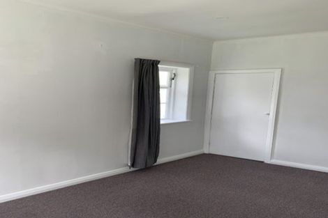 Photo of property in 7/9 Bell Street, Marton, 4710