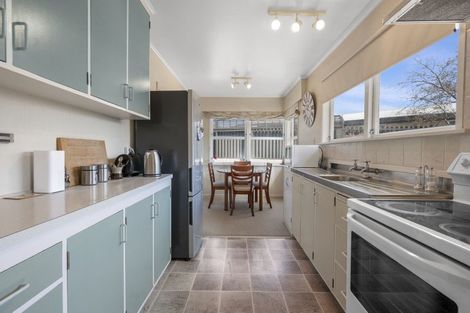 Photo of property in 9 Totaravale Street, Pukehangi, Rotorua, 3015