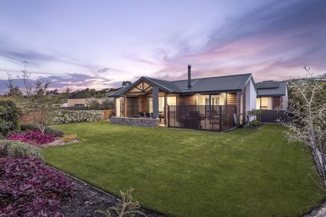 Photo of property in 12 Sapphire Spring Rise, Wanaka, 9305