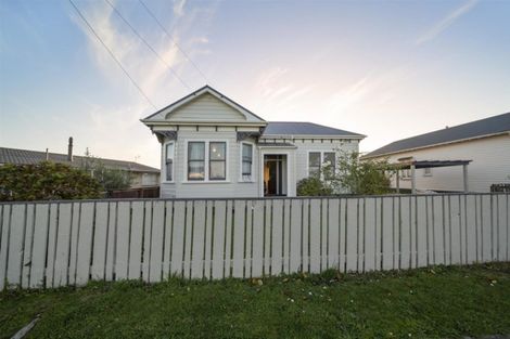 Photo of property in 25 Milmoe Street, Hawera, 4610