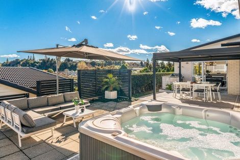 Photo of property in 14 Te Otinga Place, Pyes Pa, Tauranga, 3112
