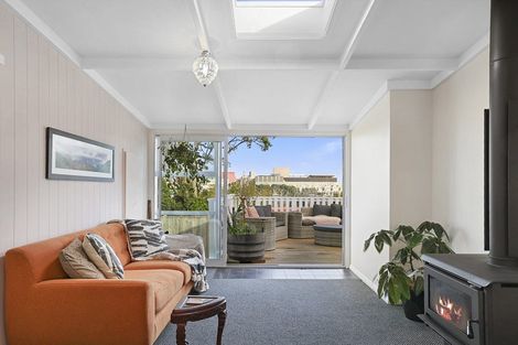 Photo of property in 4 Dartmoor Avenue, Westown, New Plymouth, 4310