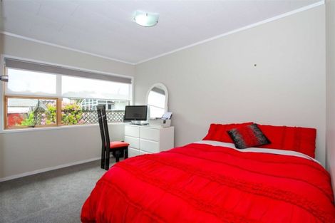Photo of property in 13a Bay Street, Red Beach, 0932
