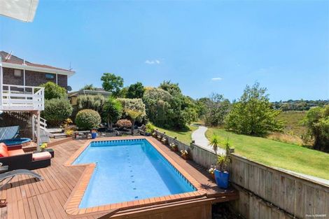 Photo of property in 2/32 Rapallo Place, Farm Cove, Auckland, 2012