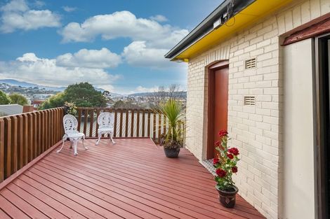 Photo of property in 35 Easther Crescent, Kew, Dunedin, 9012