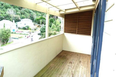 Photo of property in 35 Olivia Crescent, Tawa, Wellington, 5028