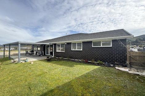 Photo of property in 21 Te Ara O Toroa, Wainuiomata, Lower Hutt, 5014
