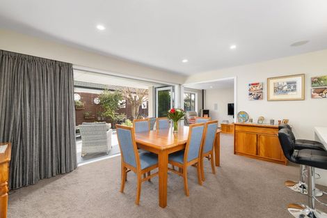 Photo of property in 36 Harrowdale Drive, Avonhead, Christchurch, 8042