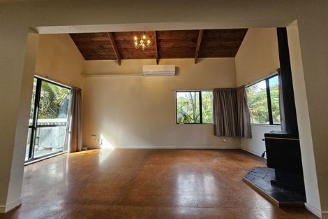 Photo of property in 50 Sunnyhaven Avenue, Beach Haven, Auckland, 0626