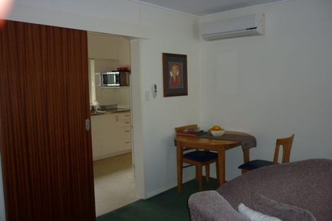 Photo of property in 3c Peckham Grove, Tawa, Wellington, 5028