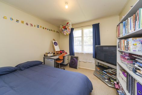 Photo of property in 14 Marsden Place, Awapuni, Palmerston North, 4412