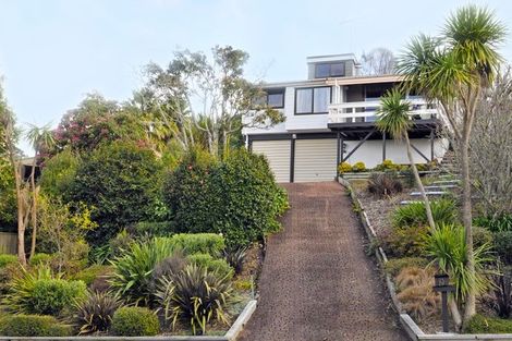 Photo of property in 19 Miraka Place, Birkenhead, Auckland, 0626
