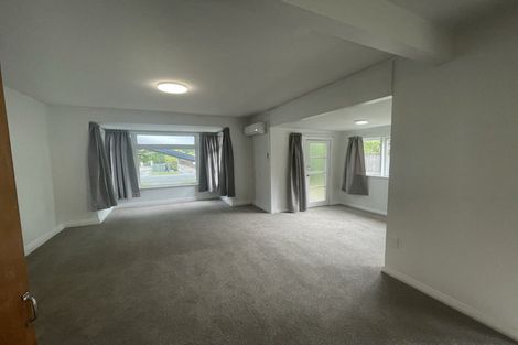 Photo of property in 88 Queenwood Road, Levin, 5510