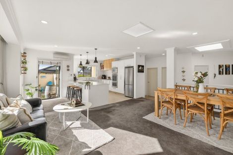 Photo of property in 8 Bucklands Crescent, Papamoa Beach, Papamoa, 3118