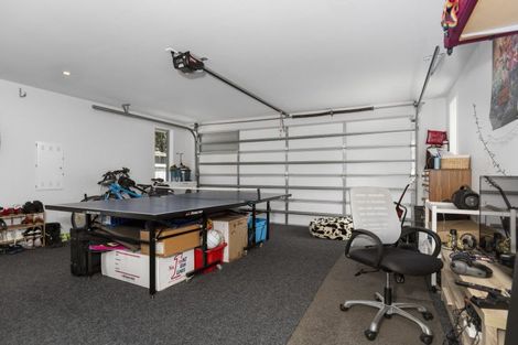 Photo of property in 21 Butterworth Crescent, Papamoa Beach, Papamoa, 3118