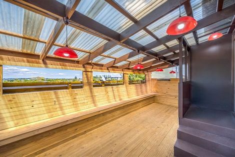 Photo of property in 4/11 Huapai Street, Onehunga, Auckland, 1061