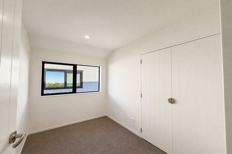 Photo of property in 6/18 Albert Road, Kelston, Auckland, 0602