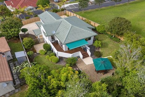 Photo of property in 29 Westminster Gardens, Unsworth Heights, Auckland, 0632