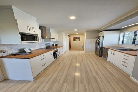 Photo of property in 19b Aorangi Road, Paraparaumu, 5032