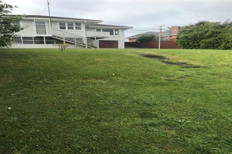 Photo of property in 76 Pupuke Road, Hillcrest, Auckland, 0627