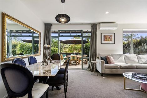 Photo of property in 2/110 Aberdeen Road, Campbells Bay, Auckland, 0620