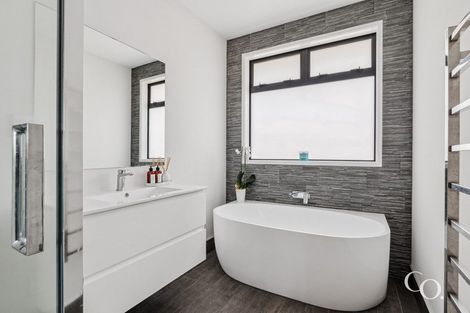 Photo of property in 51 Kahuparere Crescent, Pyes Pa, Tauranga, 3112