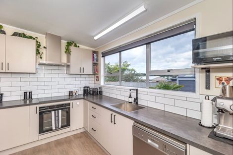 Photo of property in 21 Ruanui Street, Himatangi Beach, Foxton, 4891