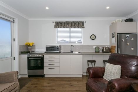 Photo of property in 27 Aparima Place, Awatoto, Napier, 4110