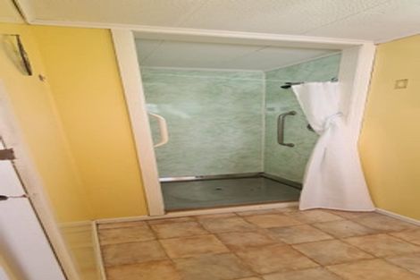 Photo of property in 76 Takapau Road, Tolaga Bay, 4077