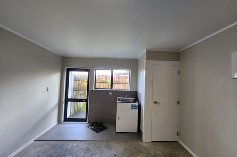 Photo of property in 1/14 Nerissa Place, Randwick Park, Auckland, 2105