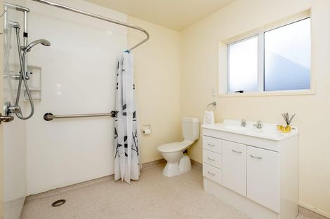 Photo of property in 79 Glover Road, Hawera, 4610