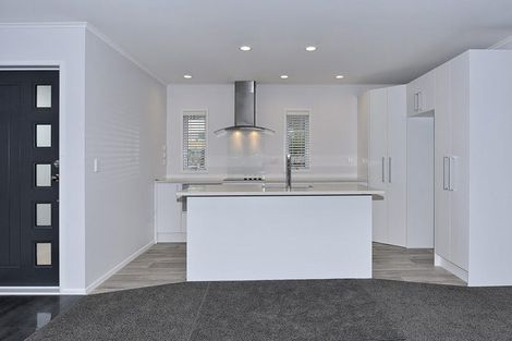 Photo of property in 42 Battersby Avenue, Mount Roskill, Auckland, 1041