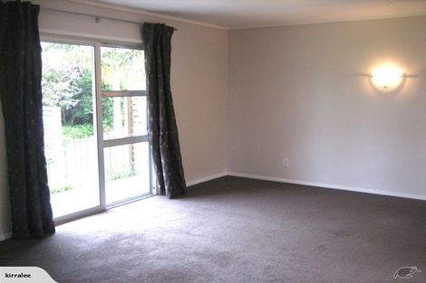 Photo of property in 3/200 Te Atatu Road, Te Atatu South, Auckland, 0610