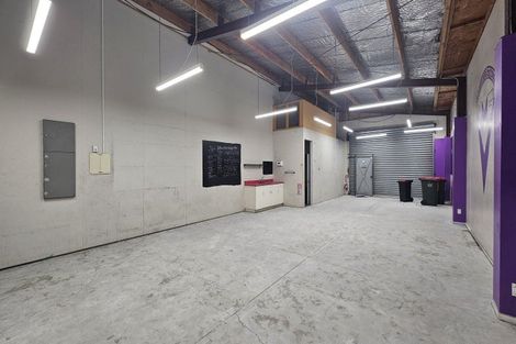 Photo of property in 903 Heretaunga Street East, Parkvale, Hastings, 4122