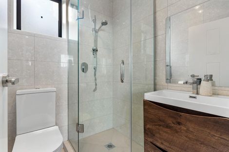 Photo of property in 86a Kelman Road, Kelston, Auckland, 0602