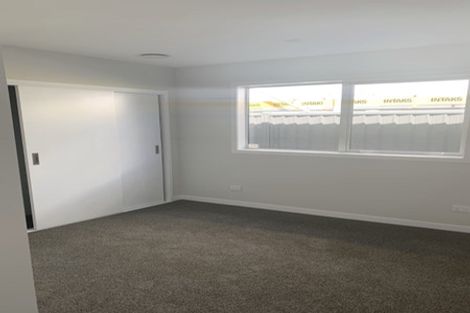 Photo of property in 35 Karearea Avenue, Kenepuru, Porirua, 5022