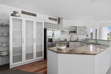 Photo of property in 1/7 The Promenade, Takapuna, Auckland, 0622