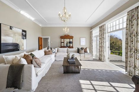 Photo of property in 103 Fulford Street, New Plymouth, 4310