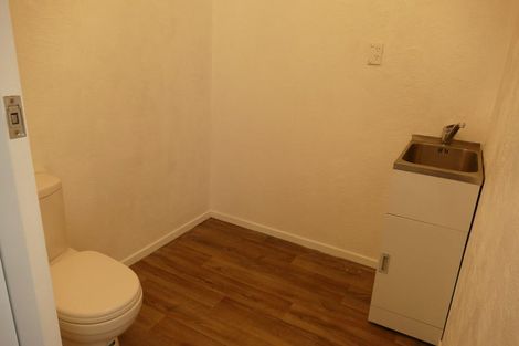 Photo of property in 399a Great South Road, Opaheke, Papakura, 2113